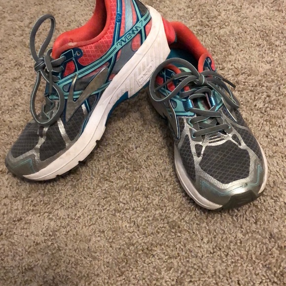 brooks ravenna 7 mens brown